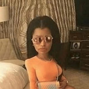 Meet your Posher, Annabella